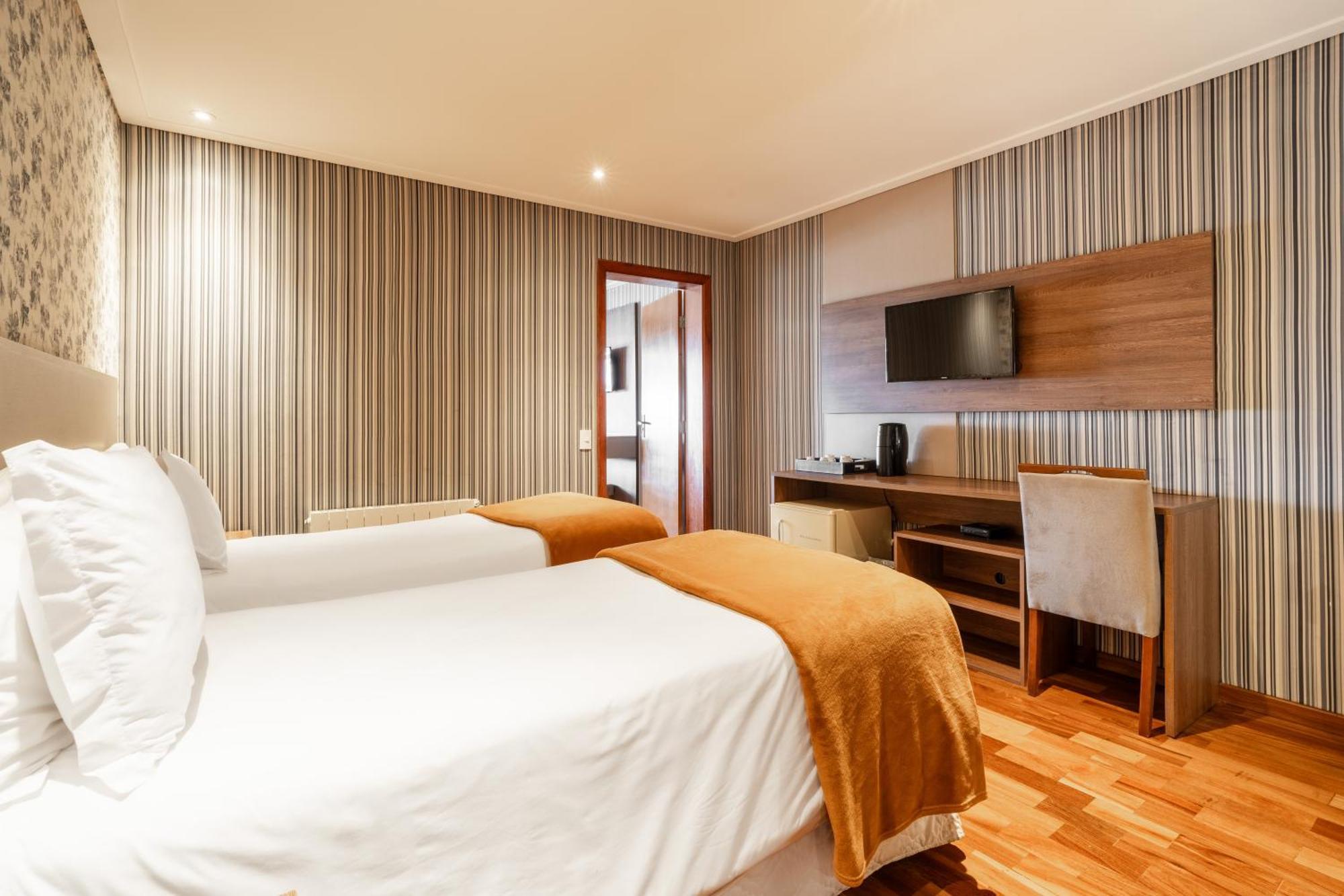 Chris Park Hotel Campos do Jordao Exterior photo