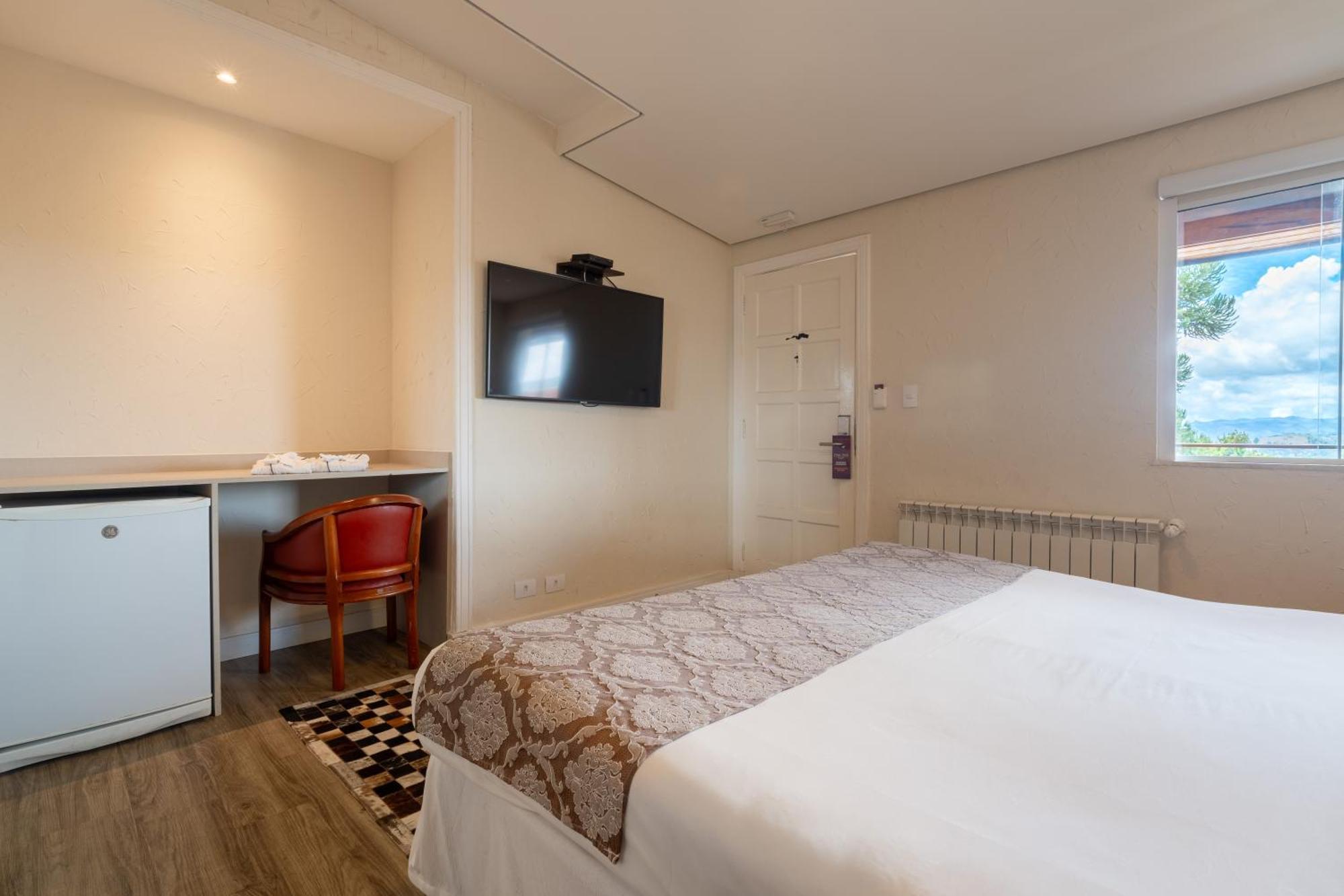 Chris Park Hotel Campos do Jordao Exterior photo